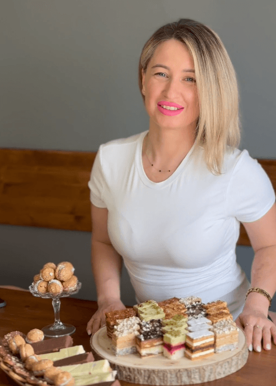Echipa SweetLand cu selecție de prăjituri artizanale